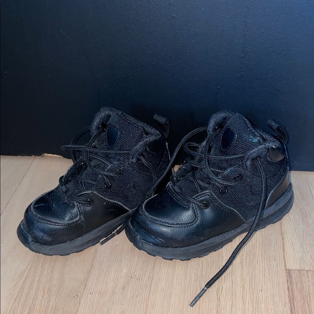 Nike 8c Toddler Kids Black Adventure Boots
